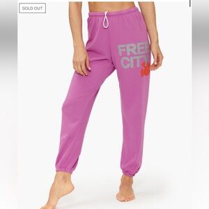FREE CITY LARGE SWEATS in Pinkjuice Sz XS